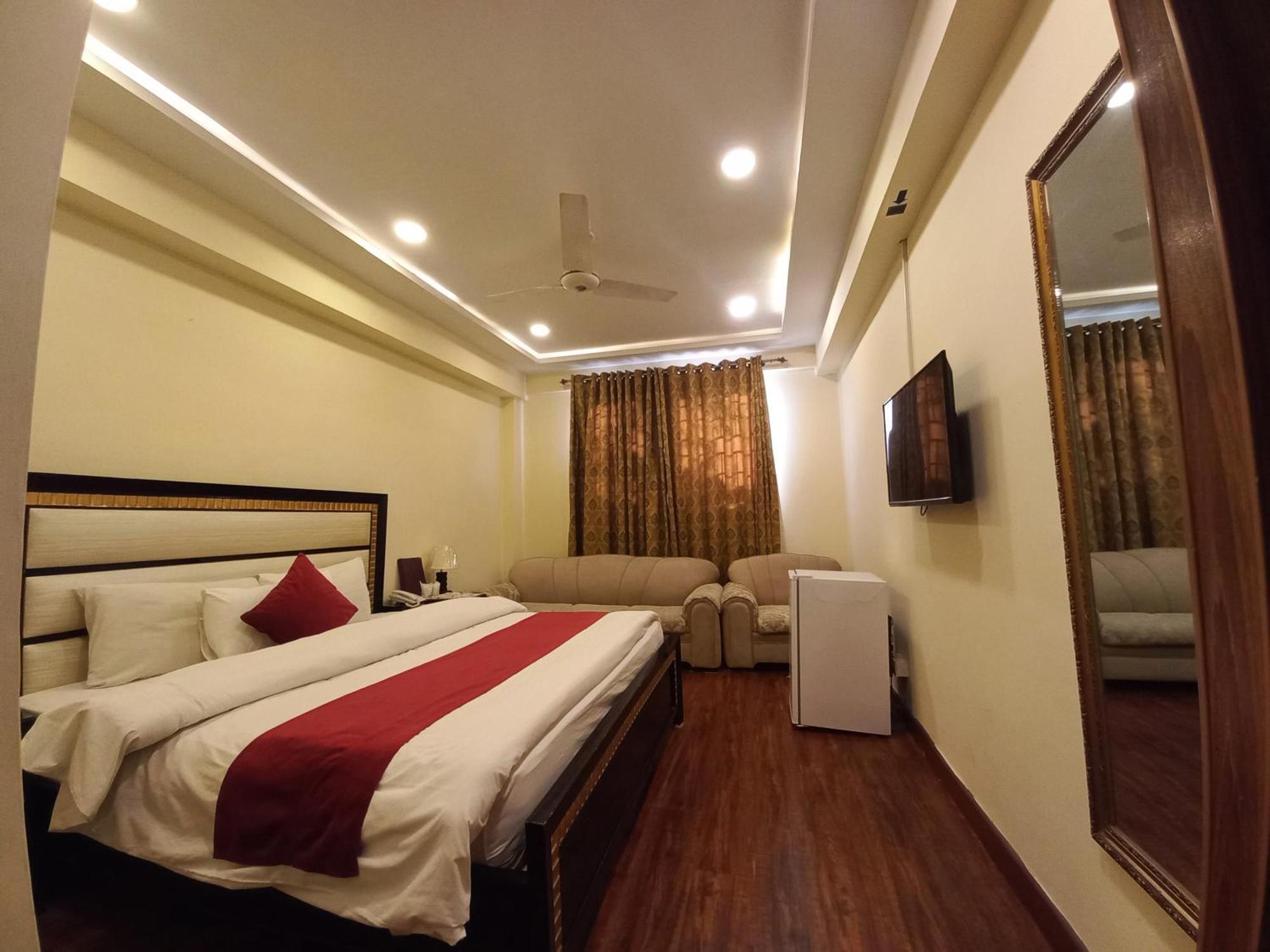 Diplomat Hotel Islamabad Eksteriør bilde