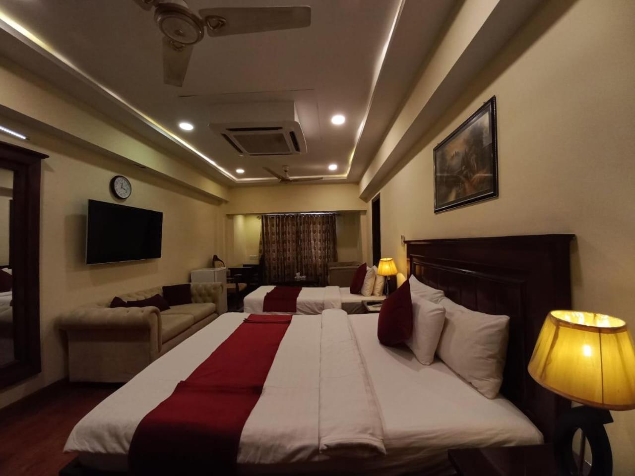 Diplomat Hotel Islamabad Eksteriør bilde
